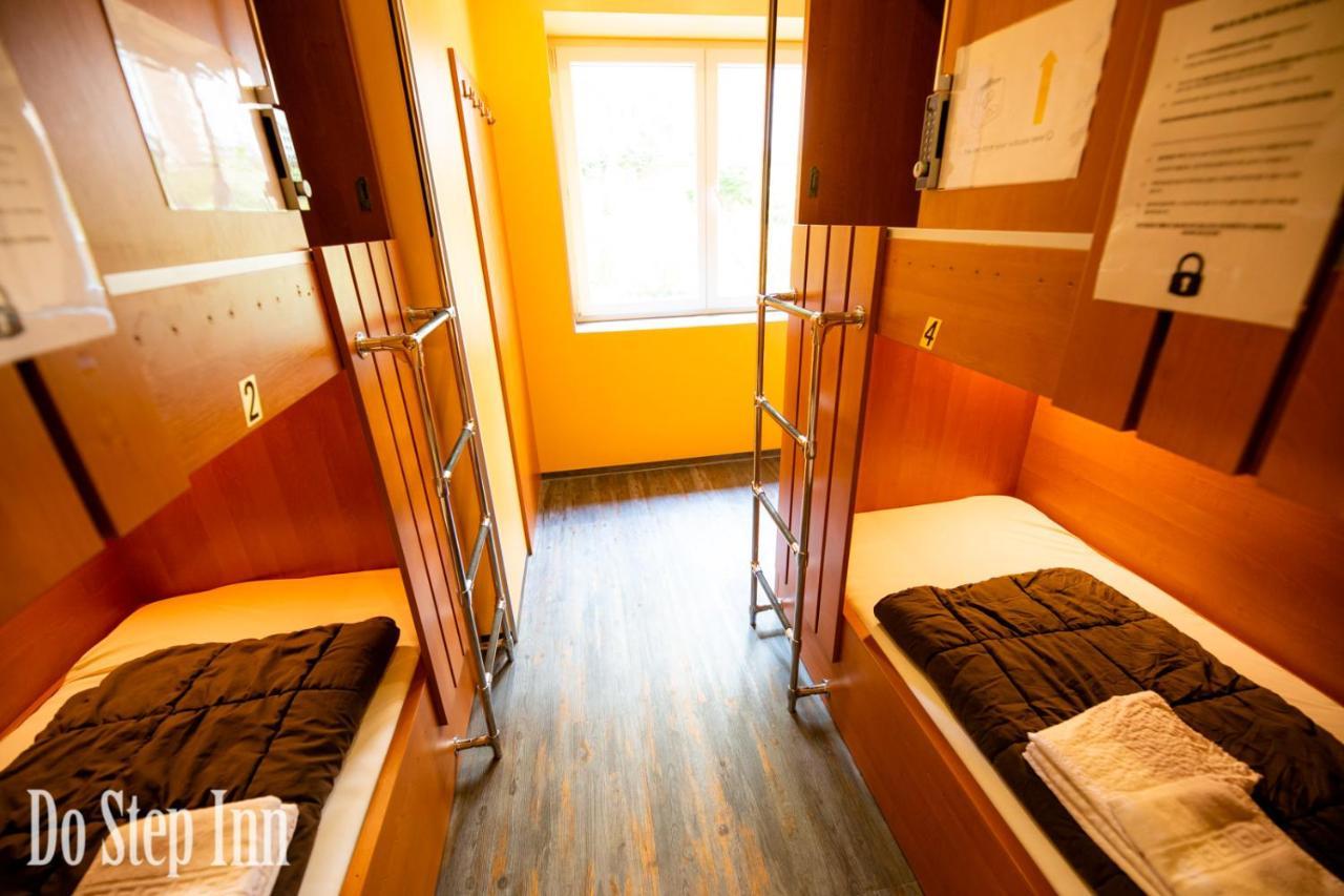 Do Step Inn Central - Self-Service-Hostel เวียนนา ภายนอก รูปภาพ