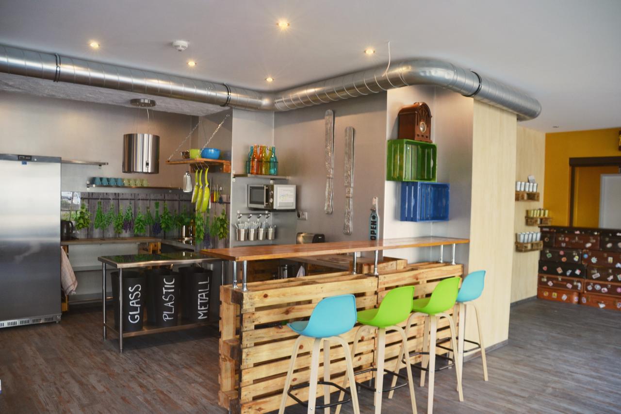 Do Step Inn Central - Self-Service-Hostel เวียนนา ภายนอก รูปภาพ