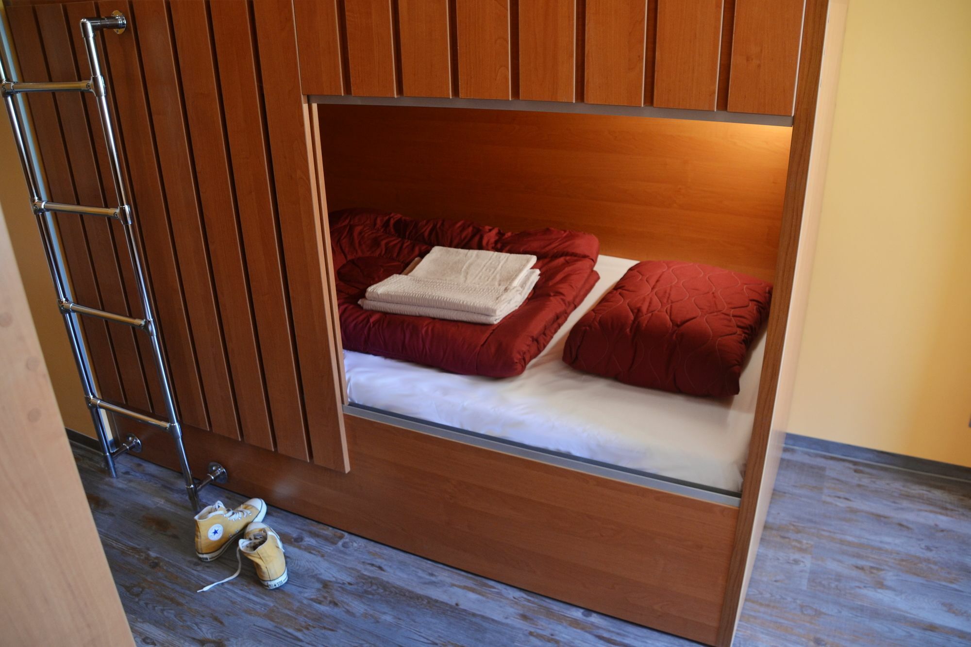 Do Step Inn Central - Self-Service-Hostel เวียนนา ภายนอก รูปภาพ